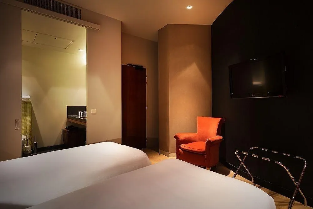 Chateaudun Opera Otel 3*